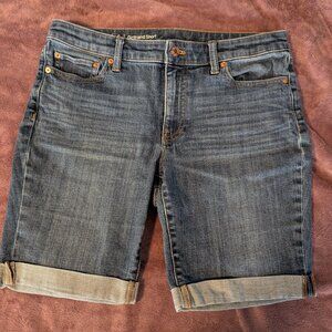 Talbots Flawless Girlfriend Denim Shorts  size 6